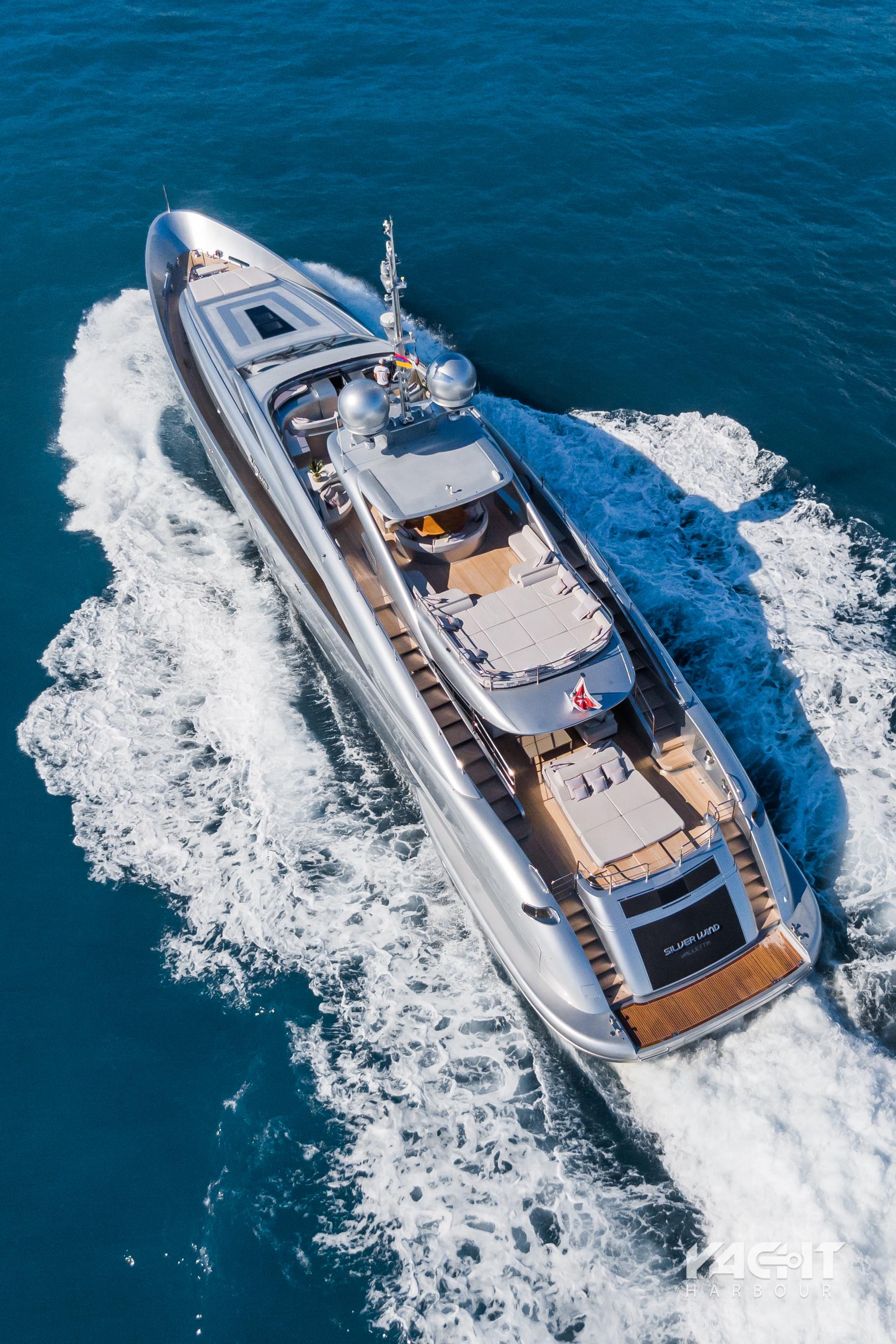 motor yacht silver wind