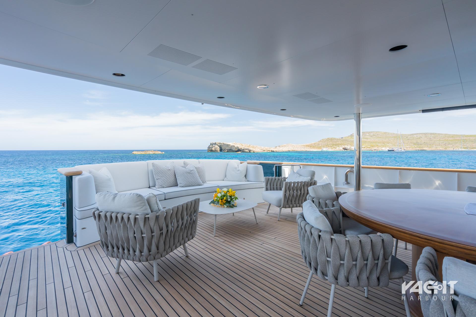 Motor yacht Emerald - Feadship - Yacht Harbour