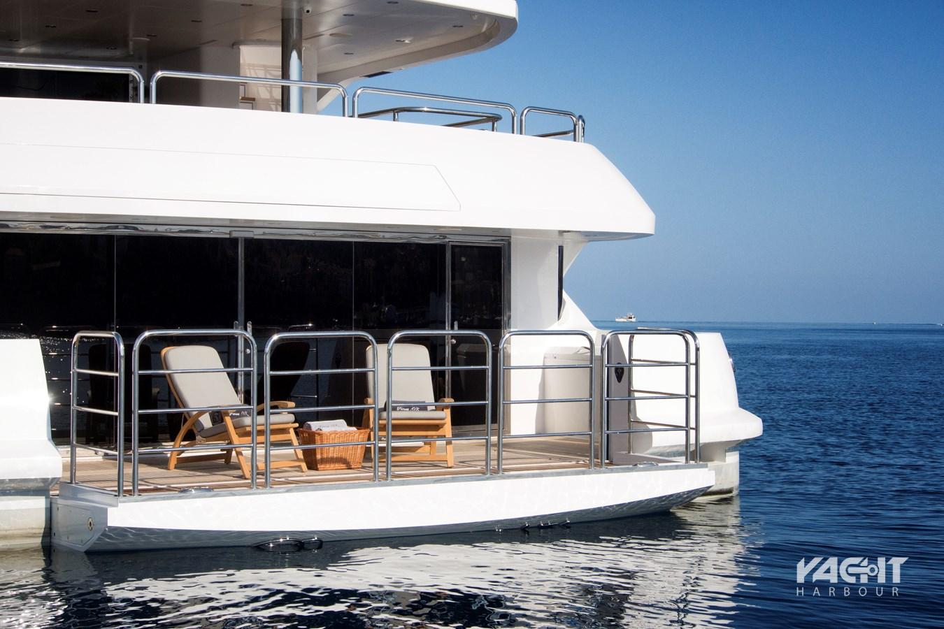 Motor yacht Q Sunseeker Yacht Harbour