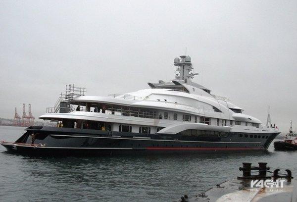 attessa iv yacht crash