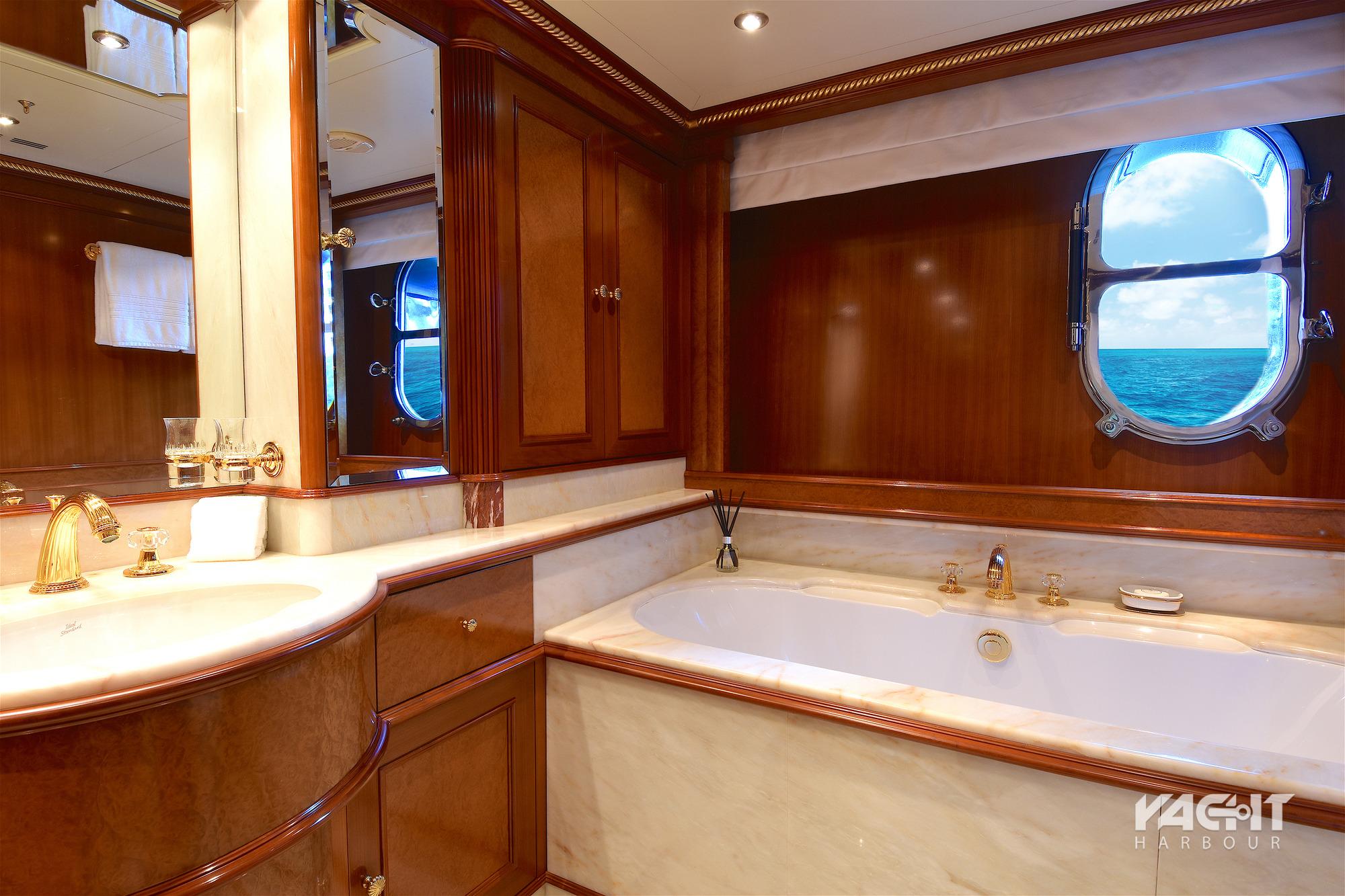 motor yacht sanoo - feadship - yacht harbour