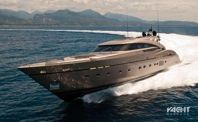 motor yacht five waves