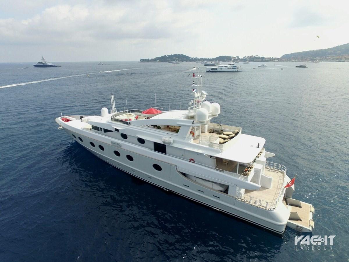 motor yacht aida