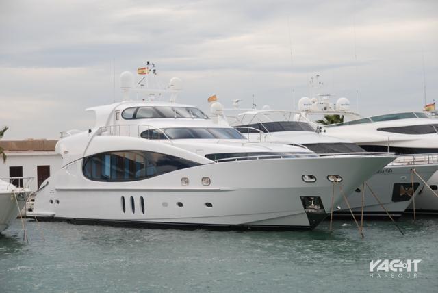 motor yacht sea breeze