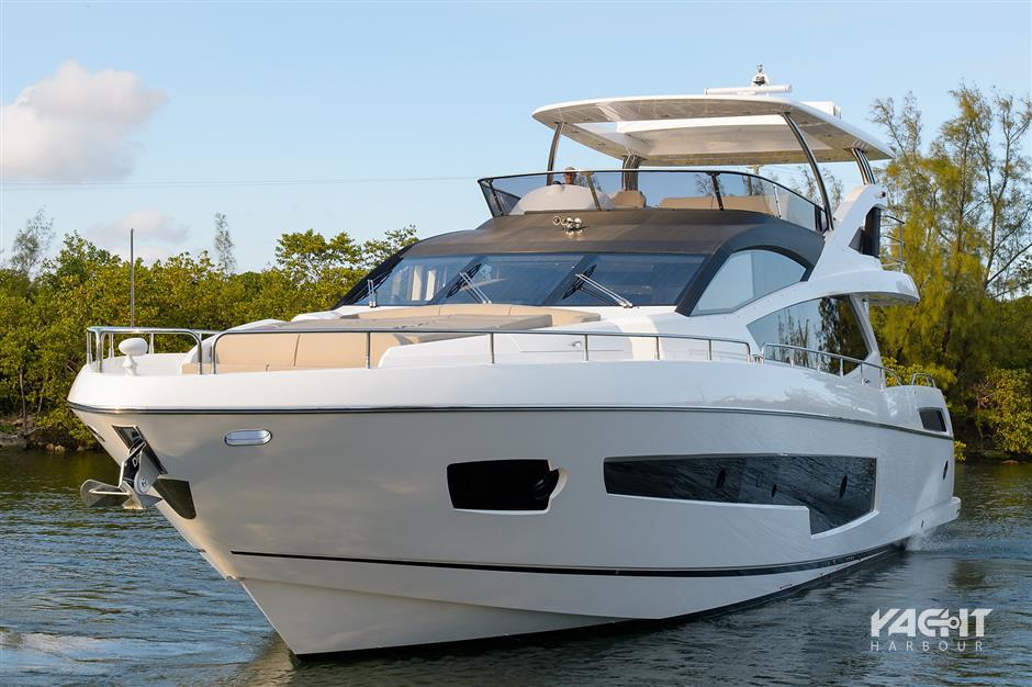 Motor yacht Sunseeker 75 - Sunseeker - Yacht Harbour