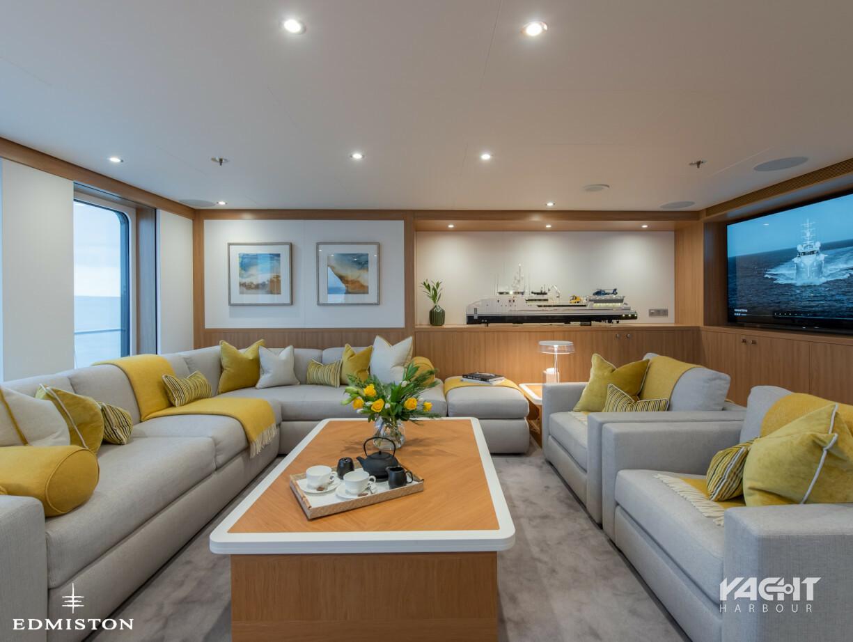 Motor yacht Game Changer Damen Yacht Harbour