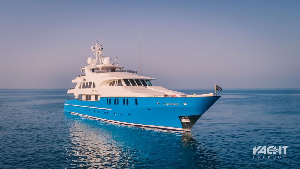 Motor yacht DR No No CRN Yacht Harbour