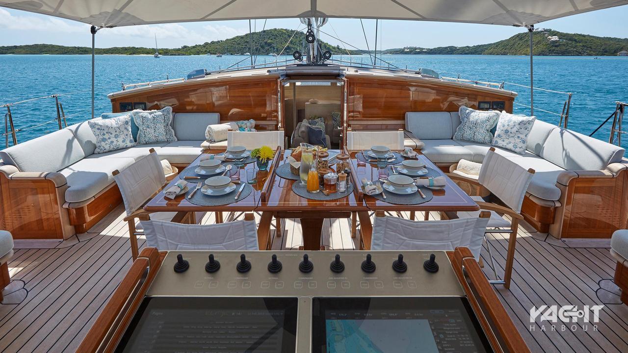 elfje yacht price