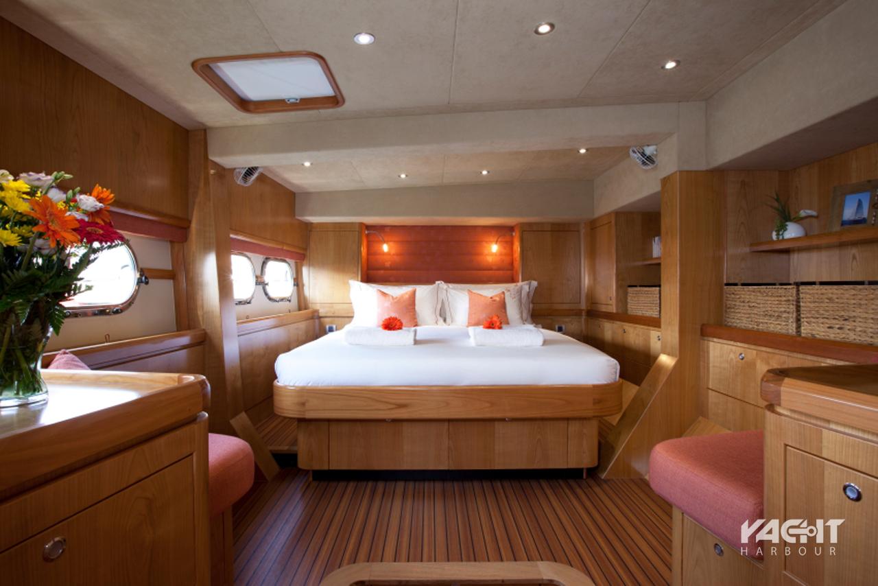 Sailing yacht Orion Catana Yacht Harbour