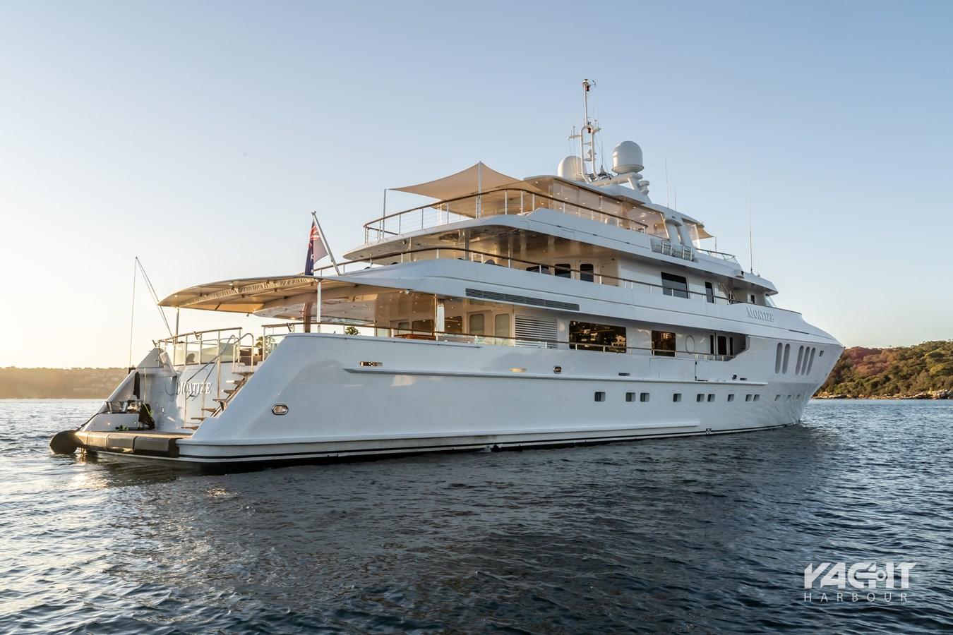 superyacht moatize