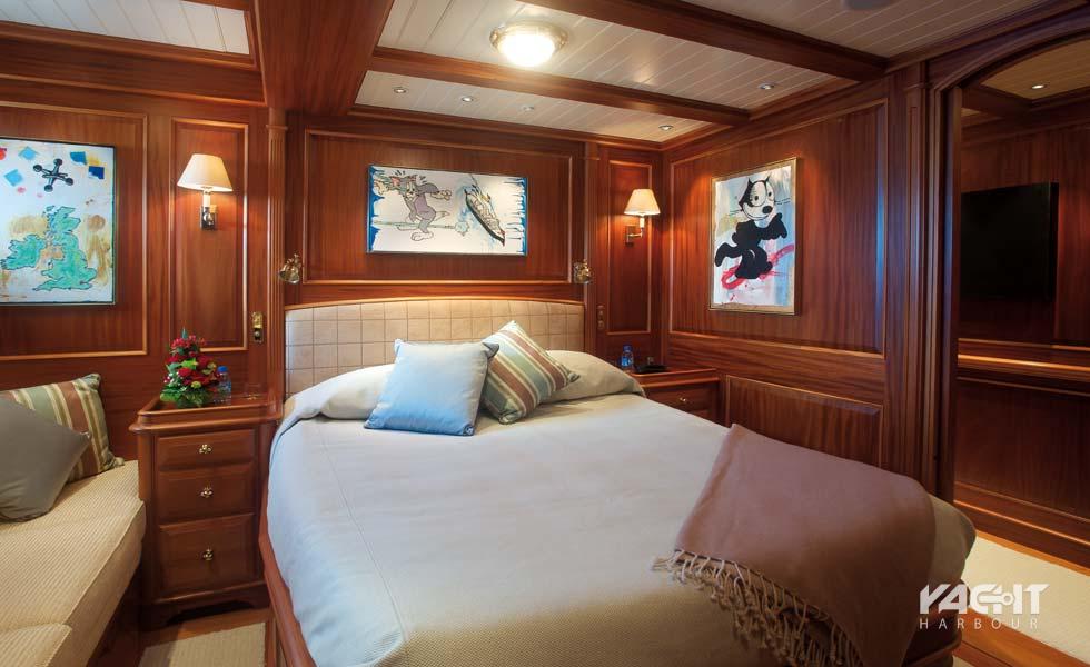 Sailing yacht Anne Vitters Yacht Harbour