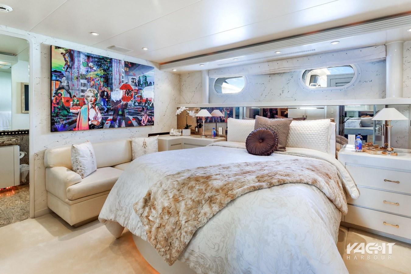 Motor yacht Invision Westship Yacht Harbour