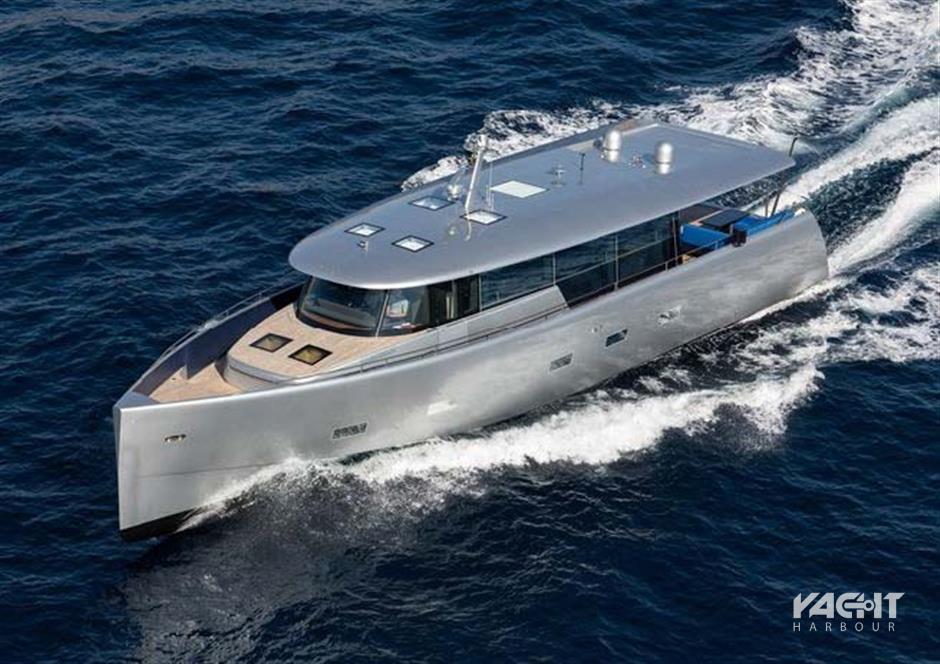 Motor yacht Bill and Me Baltic Yacht Harbour