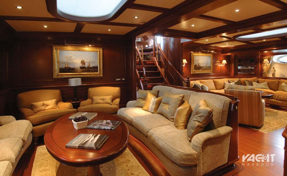 Sailing yacht Adele Vitters Yacht Harbour