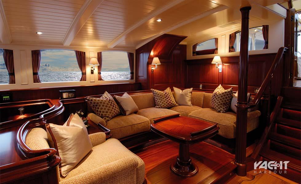 Sailing yacht Adele Vitters Yacht Harbour