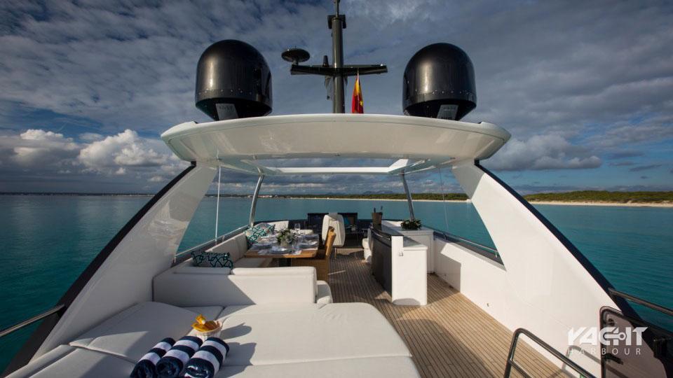 yacht la vie current position