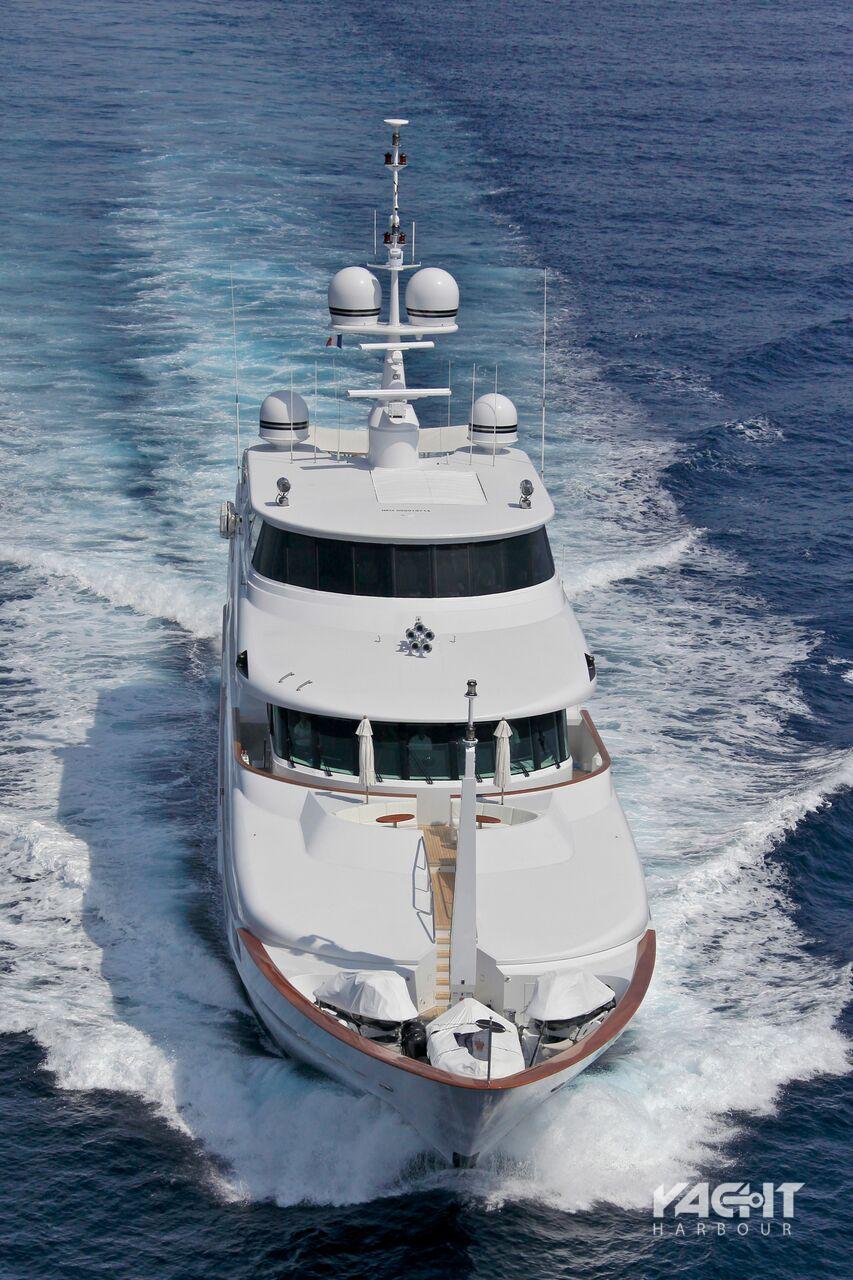 motor yacht keri lee 3