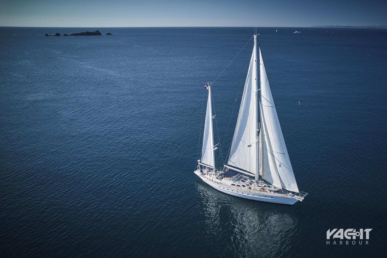 sailing yacht altair