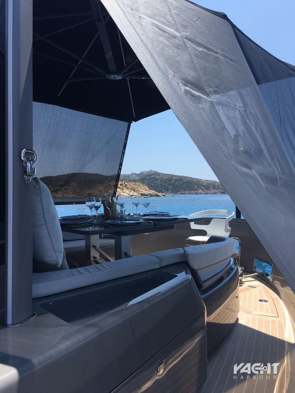 Motor yacht Joy Star Arcadia Yacht Harbour