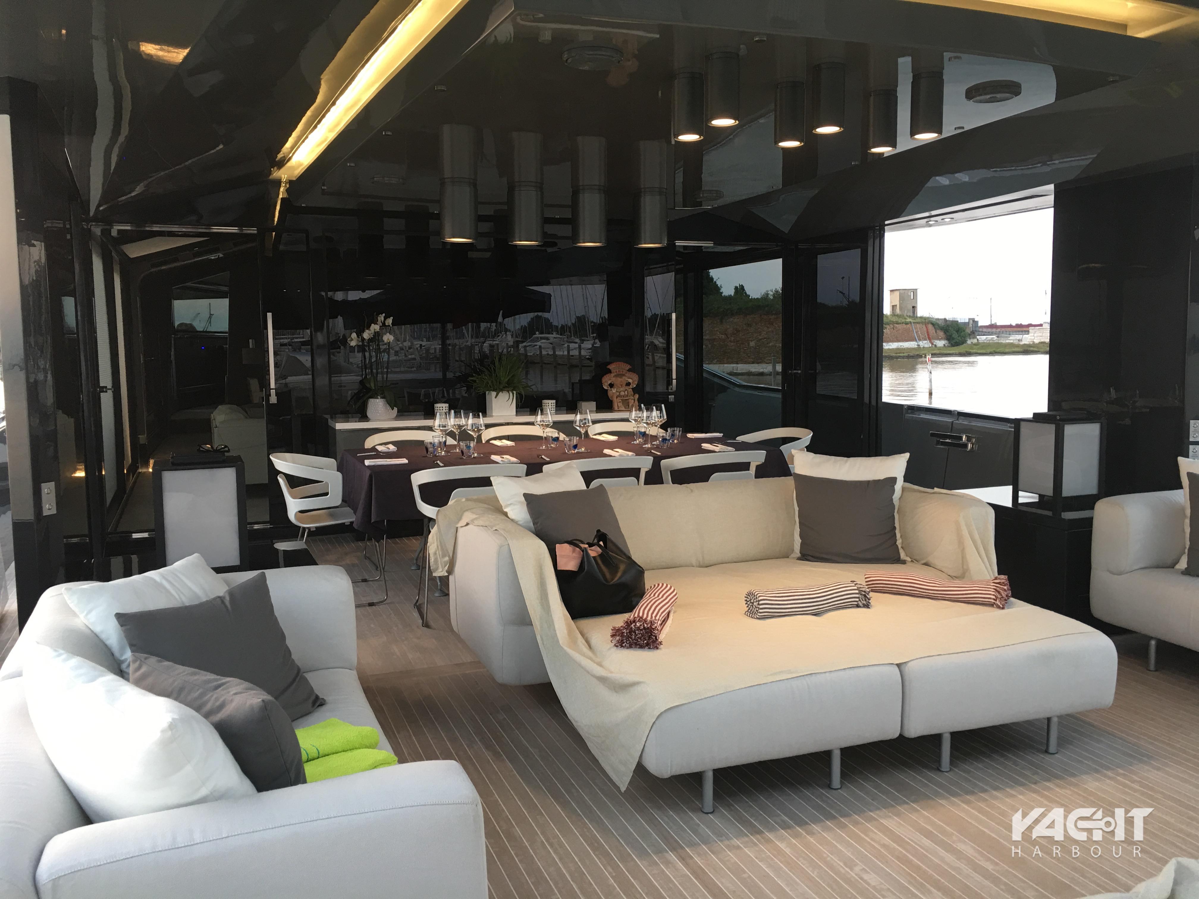 Motor yacht Joy Star Arcadia Yacht Harbour