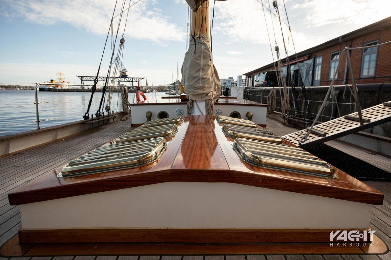 Sailing yacht Skythia - Nautica - Yacht Harbour