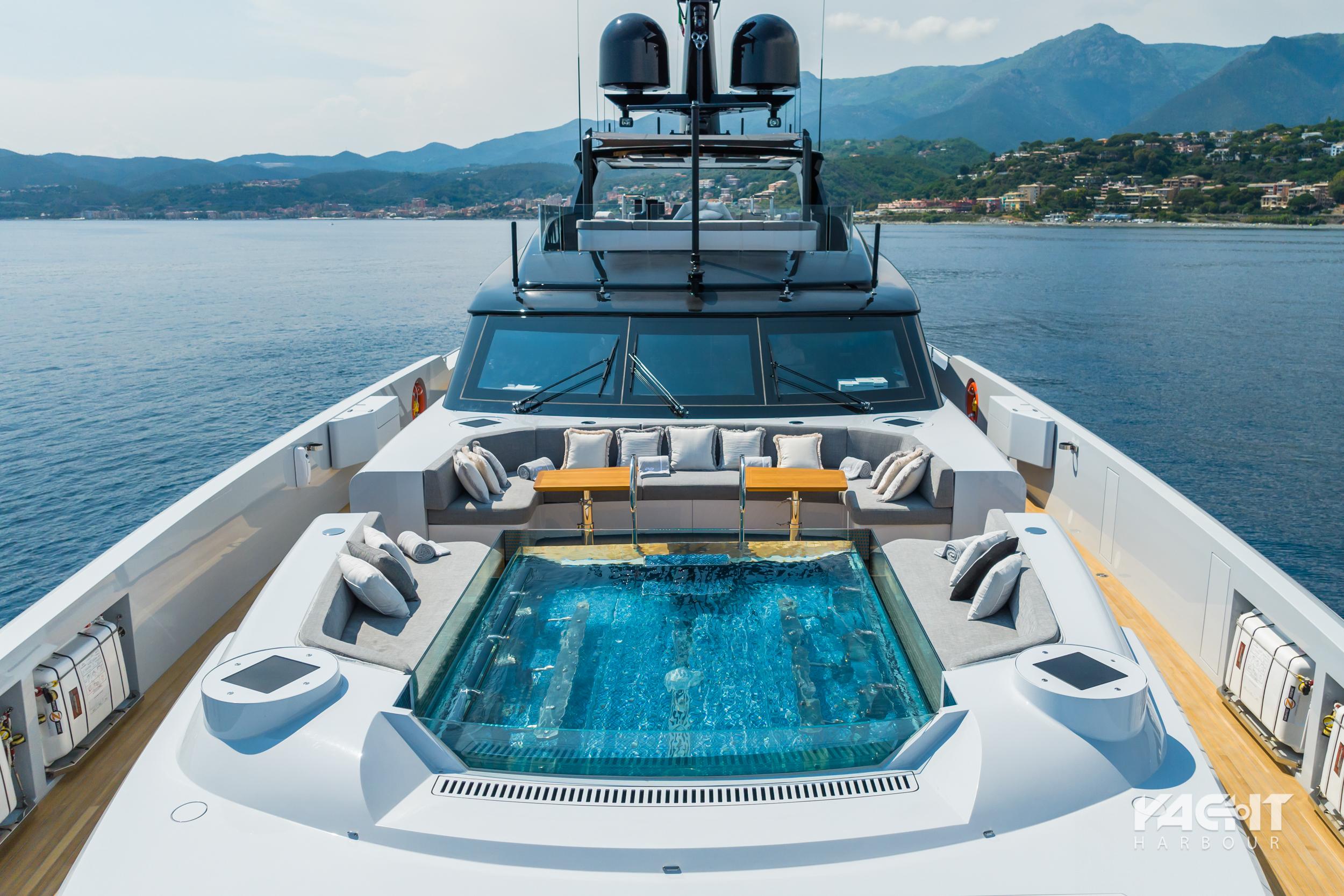 motor yacht grey