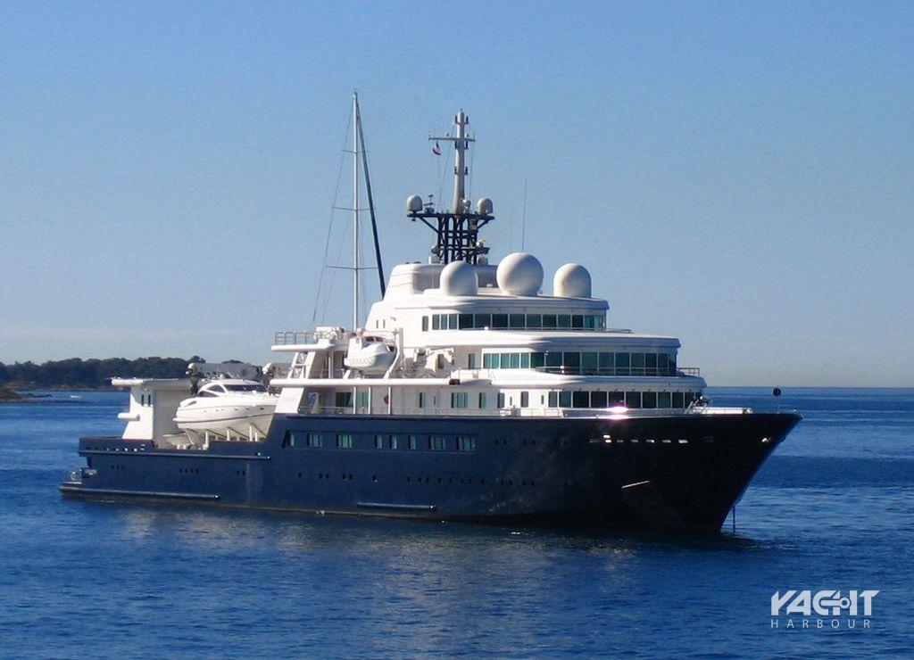 motor yacht le grand bleu