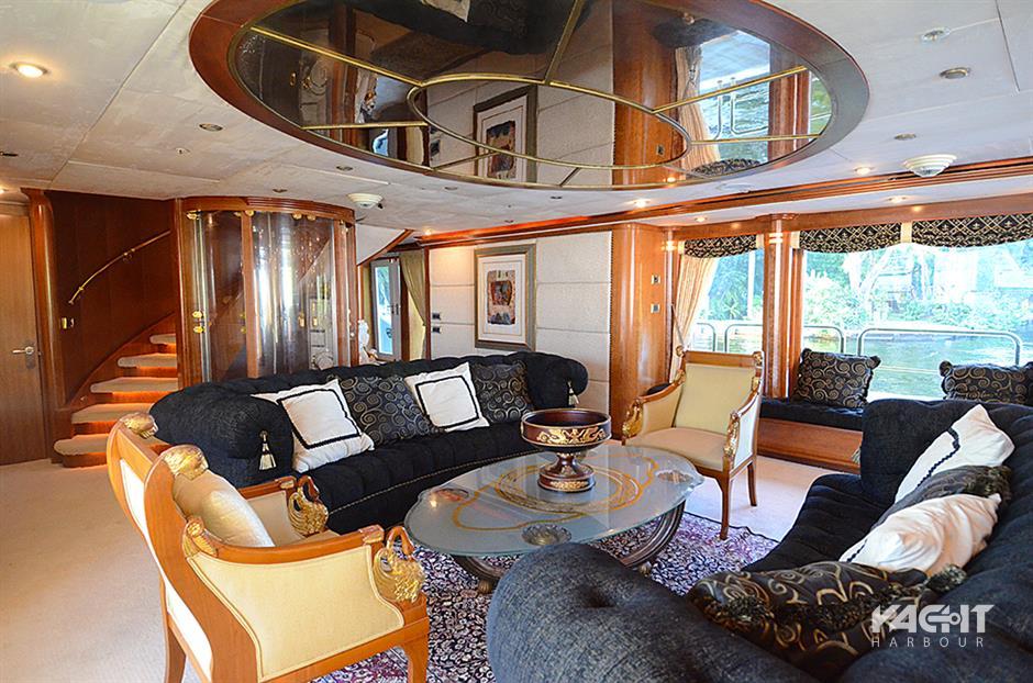 golden touch yacht owner